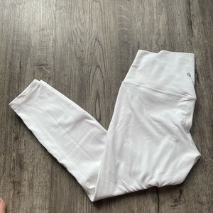 (Brand New) Lululemon Aligns 25’